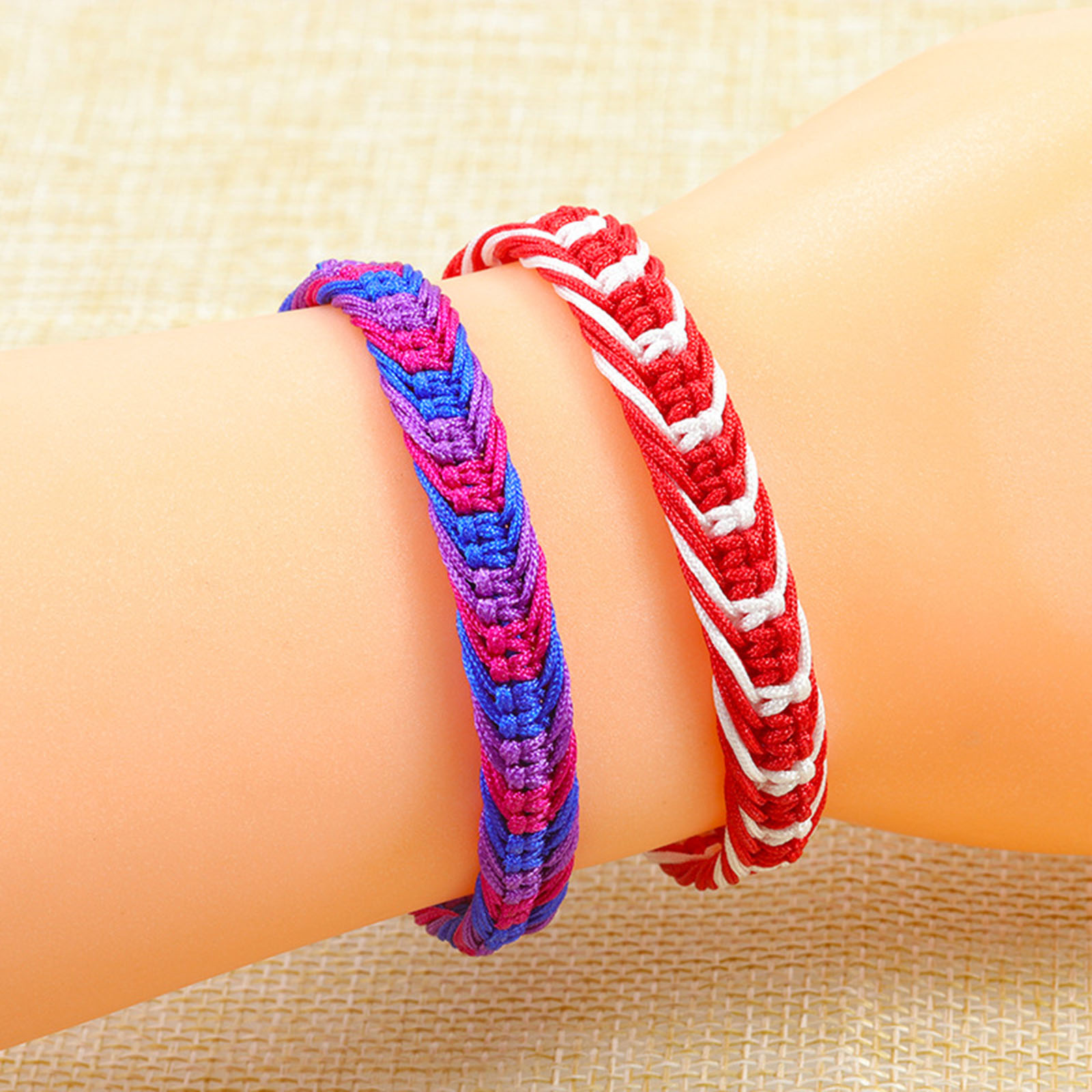 Pulseras de amistad trenzadas con hilo ondulado bohemio de poliéster, tejido étnico Multicolor texturizado ajustable de 15cm-27cm de largo, 1 ud.