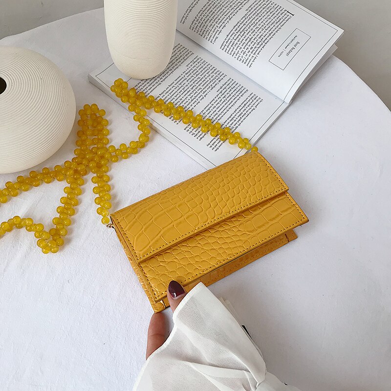 Mini pierre rabat petit sac carré été en cuir PU femmes sac à main perlé épaule sac à bandoulière: Yellow trumpet