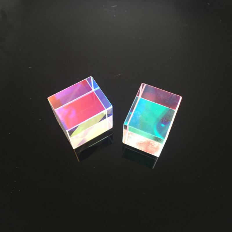 20*20*17mm Cube Color Prism Crystal Glass with Light Magical Cube Colour Splitting Prism Photography of Rainbow