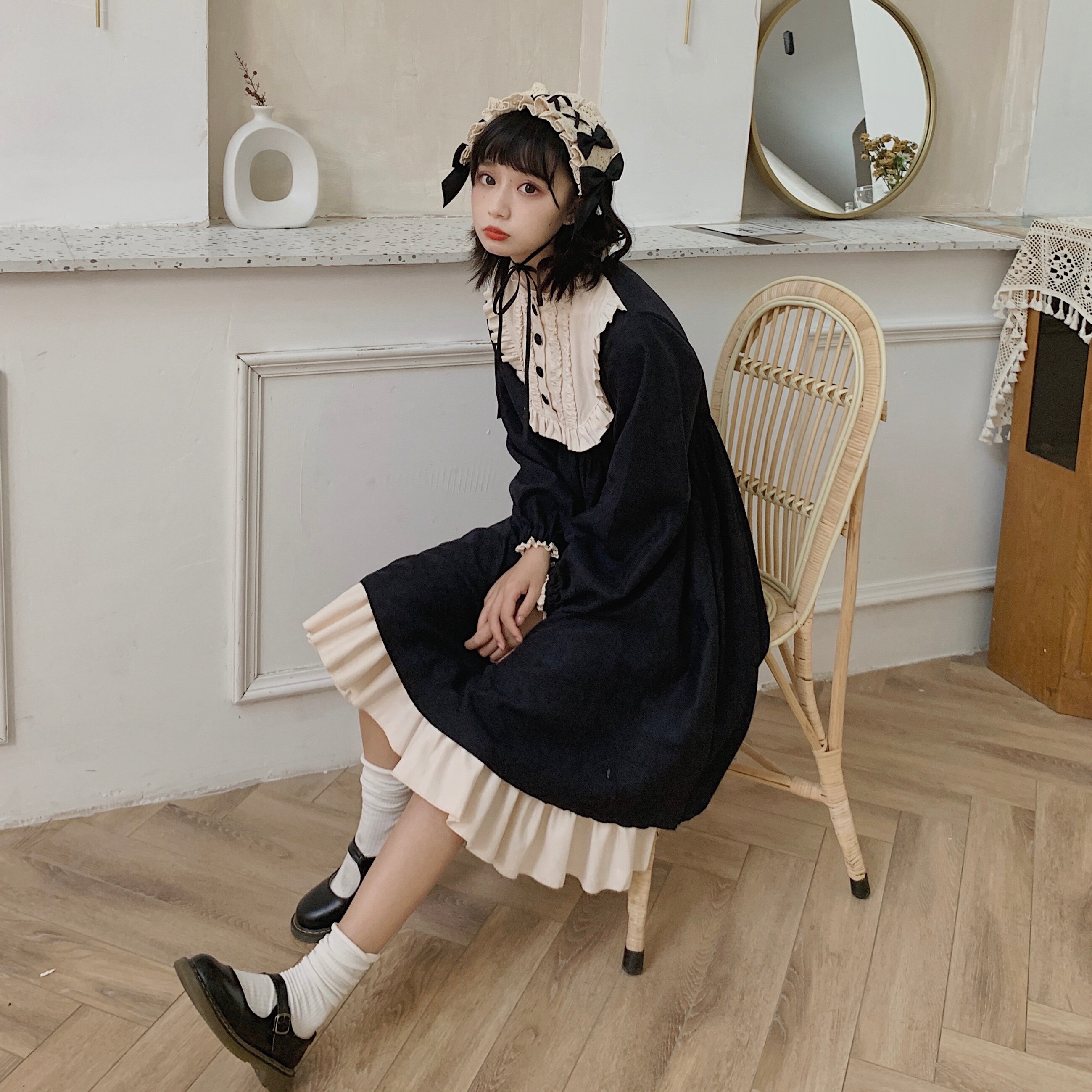 Lolita dress vintage Dark Japanese Loli soft sister Lolita daily dress women autumn