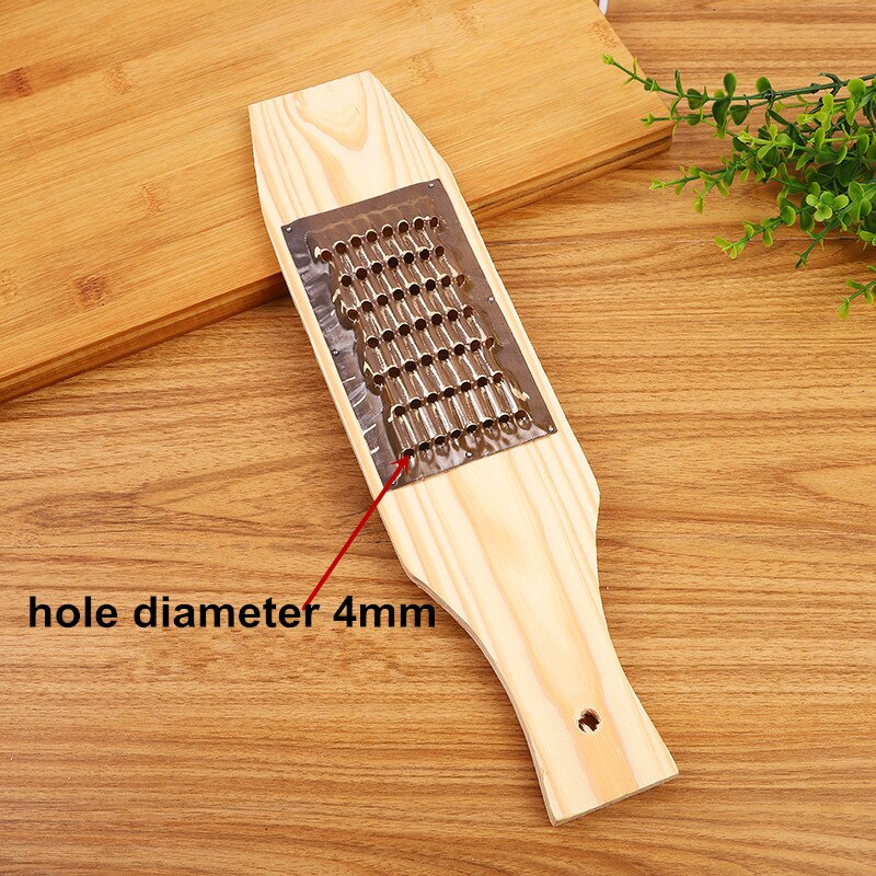Râpe à carottes et fromage en bois pratique, coupe-légumes multifonction, trancheuse manuelle à mailles fines, outil de cuisine: 4mm