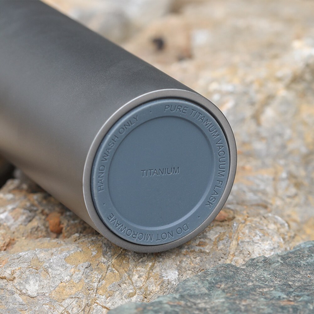 Lixada Outdoor Titanium Bottle with Spout Lid Camping Cycling Hiking Sports Water Cup 1 Liter Outdoor Titanium Water Bottle