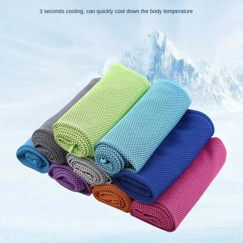 Sporthanddoek met mini siliconengel, draagbare koude handdoek van polyestervezel voor fitness, sport, gym, hardlopen, buiten, sneldrogende, koele handdoek.