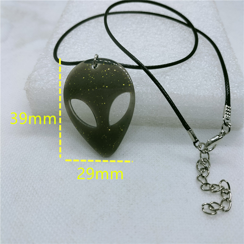 Yungqi Alien Mask Shape Arcylic Charms Pendant Necklaces for Women Girl Minimalist Rope Chain Choker Necklace Jewelry Collier