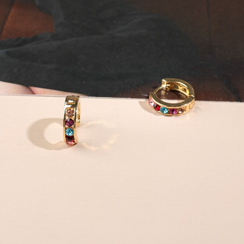 Luksus cubic zirconia hoop øreringe til kvinder flerfarvet udsagn cz krystal huggie øreringe guldfarve bryllups smykker