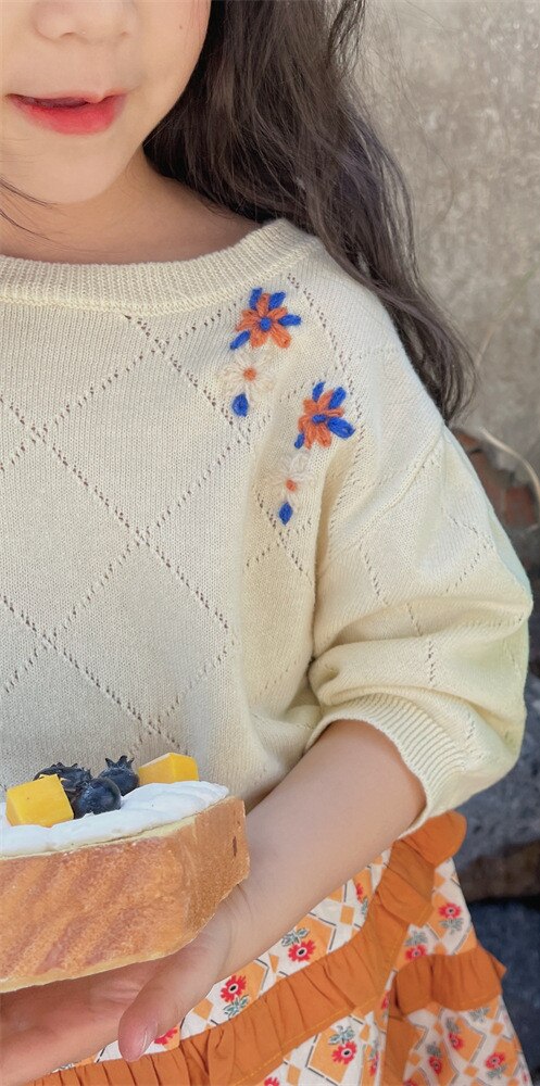 2022 Girls floral embroidery short sleeve knitwear Kids all-match soft thin knit pullovers Tops: Beige Apricot / 2T