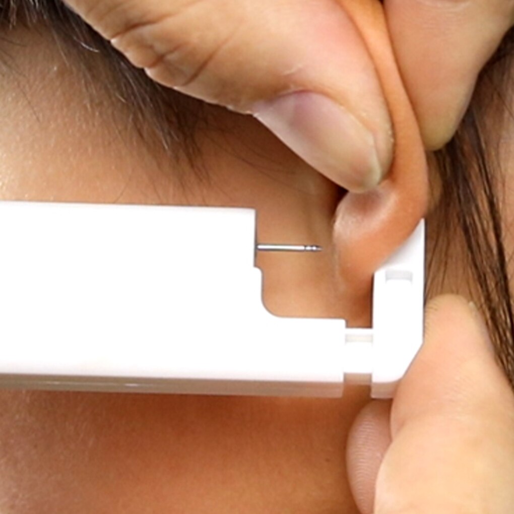 1Pc Professionele Oor Piercer Single-Gebruik Piercer Apparaat Draagbare Oor Piercing Unit Met Metalen Oor Stud Niet Pijn