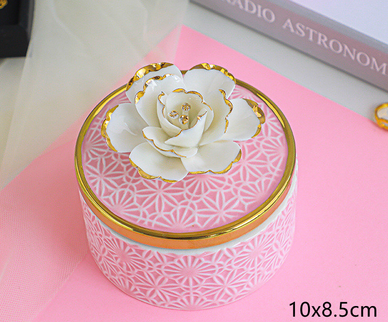 three-dimensional Handwork flowers storage jar ceramic crafts hand-painted gold home heart-shaped jewelry box storage box: F01 B