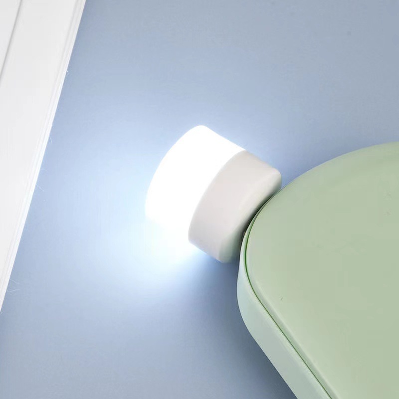 Usb-nattlampa mini led-kontaktlampa powerbank laddningsboklampor små runda läs- och ögonskyddslampor utomhus bärbara: Vit