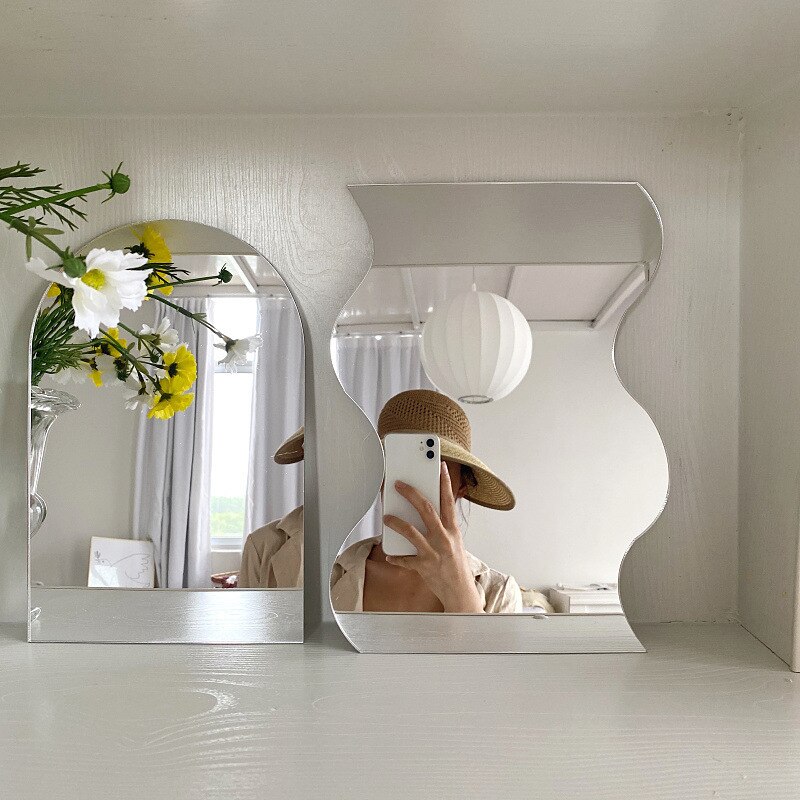 Clear Acrylic Mirror Irregular Edge Desktop Makeup Mirror Bedroom Decorative