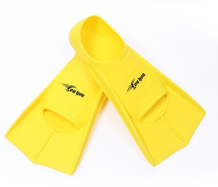 Swimming fins men silicone short flippers children diving flippers duck flippers snorkeling equipment women: Yellow / M