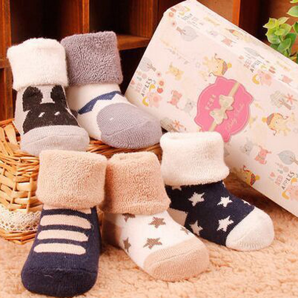 Baby Jongens Meisjes Sokken Baby Warm Sokken Dot Kinderen Leuke Slip Schoenen Katoenen Sokken Anti-Slip Gebreide warme Sokken
