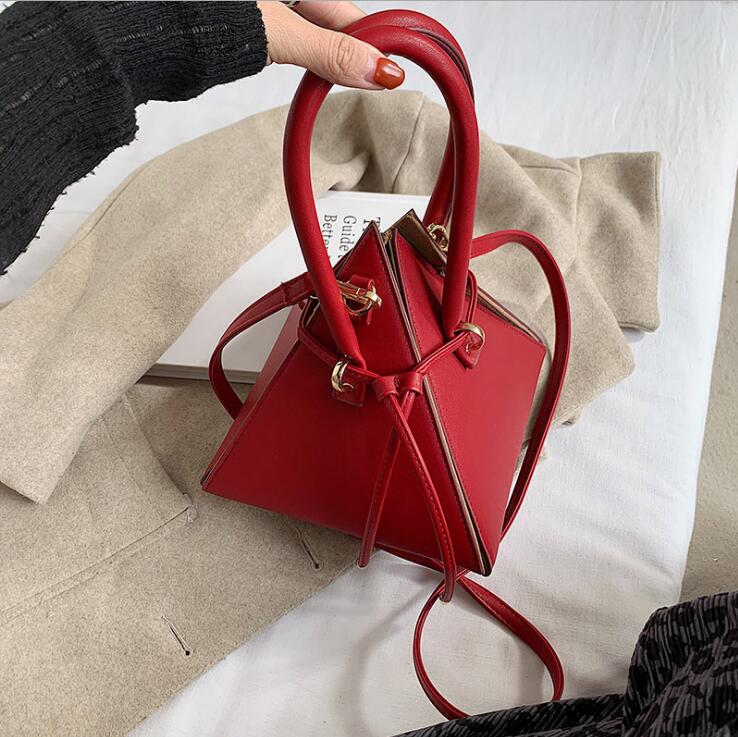 Lederen Handtas Mini Driehoek Vrouwen Clutch Purse Handtas Dame Beroemde Kettingen Tassen Portefeuillesubsidies Femme: Rood