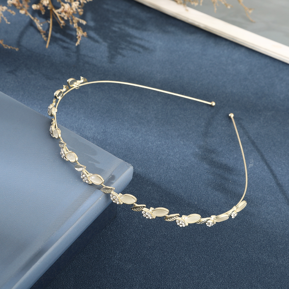AWAYTR-Diadema con aro para el pelo para mujer, diadema deportiva ondulada, diadema de flores, diademas de cristal, accesorios para el cabello de aleación dorada para niña: Negro