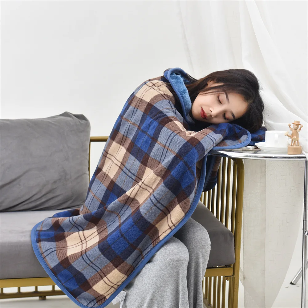 Draagbare Flanel Warme Deken Pluche Sjaal Plaid op De Bank Winter Kantoor Reizen Verdikte Lui Casual Dutje Deken Cover Dames