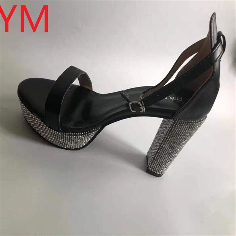 Nouvelle Version coréenne le mot boucle imperméable à l'eau plate-forme cristal confortable sauvage poisson bouche Cool chaussure PVC femmes plate-forme sandales