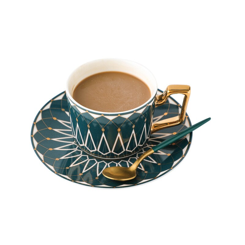 Roligt brinnande mönster lyxig porslin kopp och fat keramik enkla teserviser moderna kaffekoppar tazas para café köksutrustning