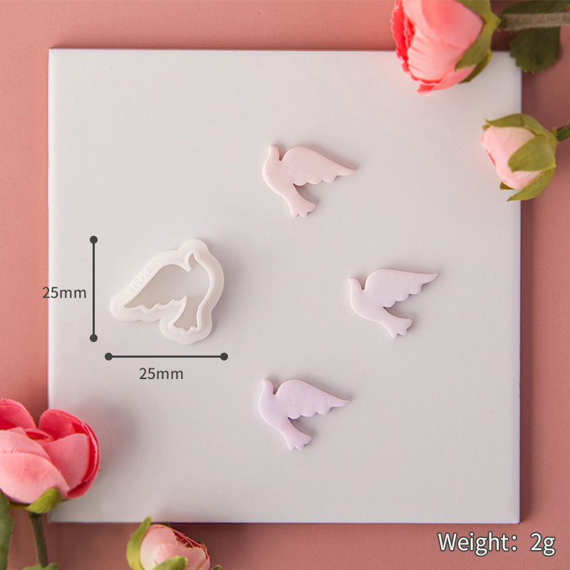 Serie del Día de San Valentín, moldes de corte de arcilla polimérica, cortadores con forma de corazón de amor para pendientes DIY, fabricación de decoración de joyería: Moteado