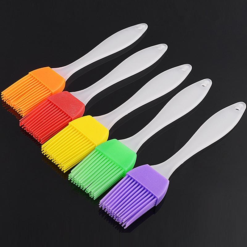 LanLan Food Grade Silicone Brush with Sturdy PP Handle Dessert Mousse Chocolate Ice Cream Pastry Baking Tool Random Color