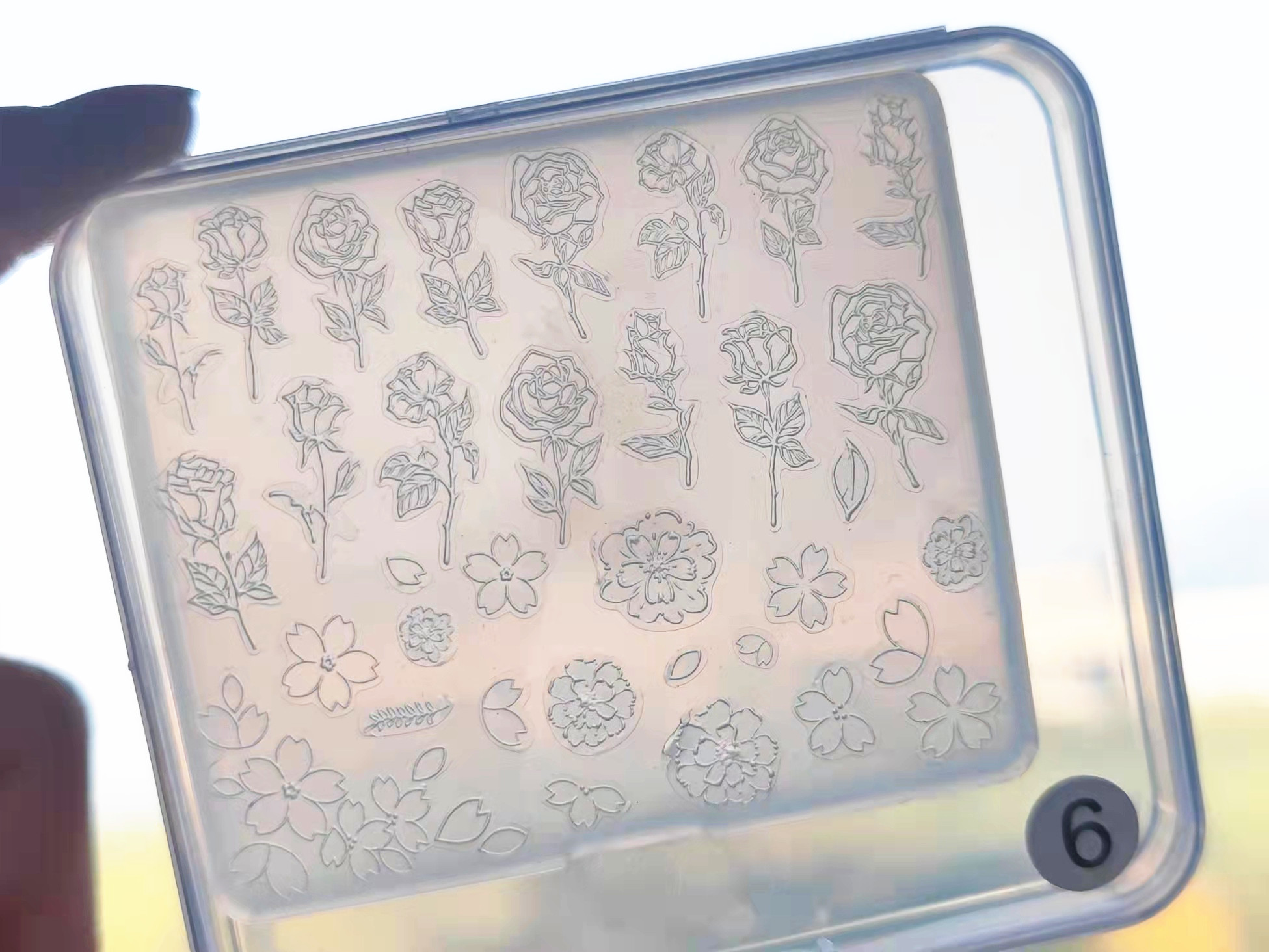 1pc ulga 3D akrylowe formy Totem silikonowe paznokci dekoracje artystyczne koronki paznokcie DIY skrzydło szablony Nail Art Rose Nails Mold