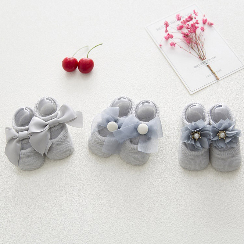 Chaussettes en coton, 3 paires/ensemble, chaussettes pour bébé, pour -né, avec nœud fleuri, printemps et été, antidérapantes, pour bébé fille, d'anniversaire: gray