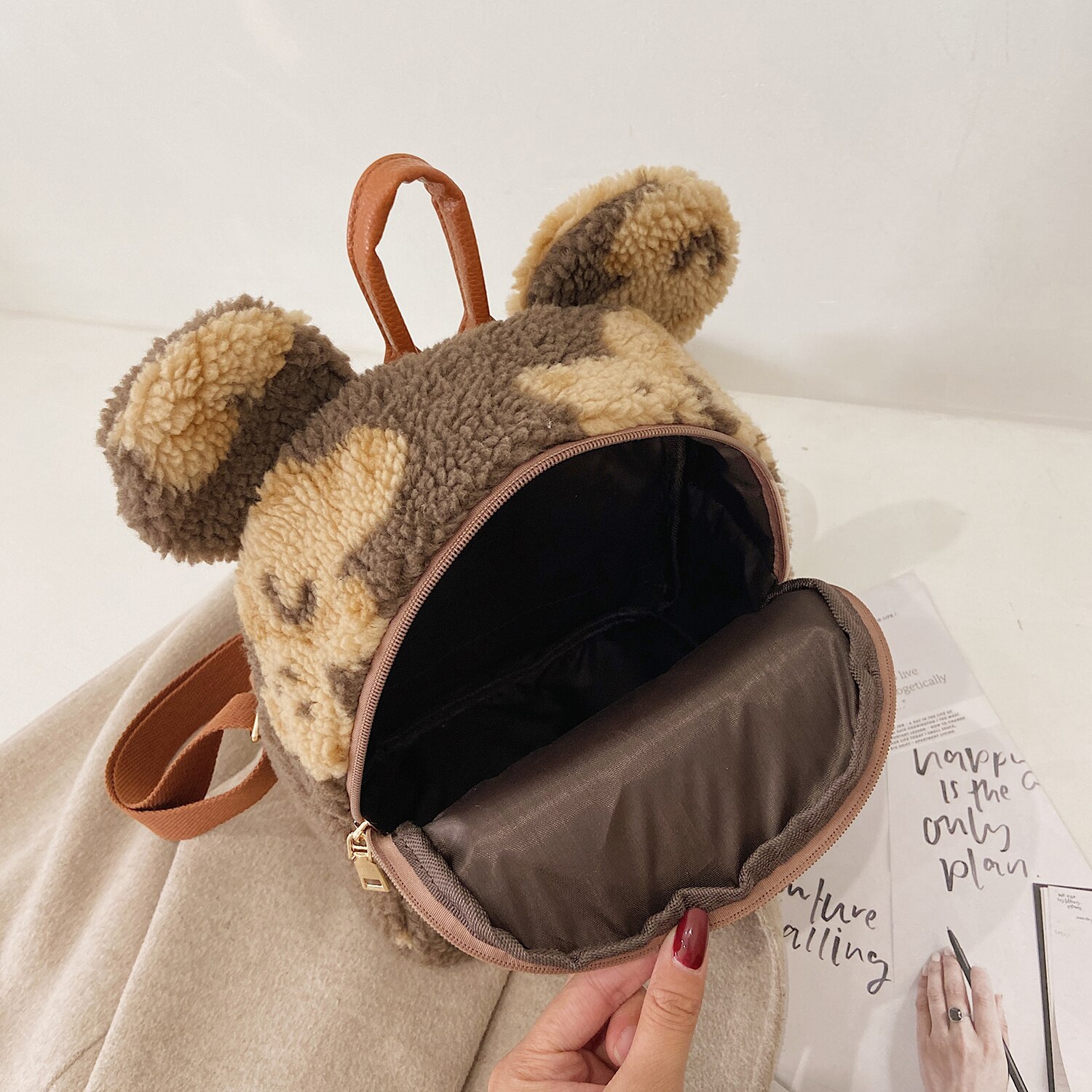Urso impressão de pele do falso ombros saco urso orelhas de pelúcia mochila feminina bonito peludo saco novo inverno sacos para as mulheres 2022 novo
