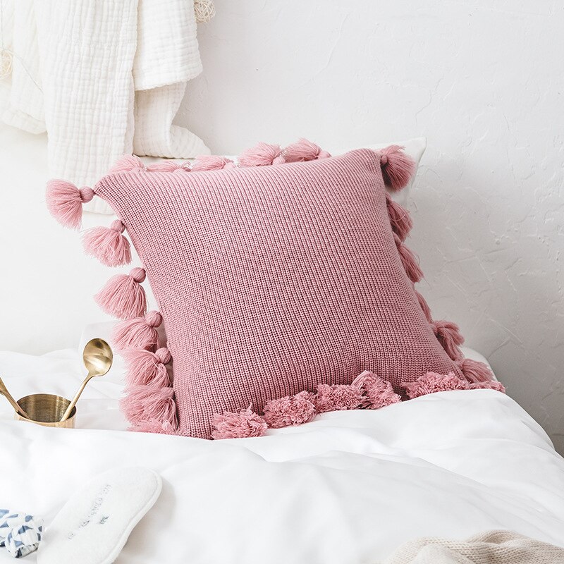 Neulottu boho -tyynynpäällinen, jossa pom pomsi tupsut 18 x 18 tuumaa kudottu koristeellinen hapsutyynyn tyynyliina sohvan kodin sisustukseen