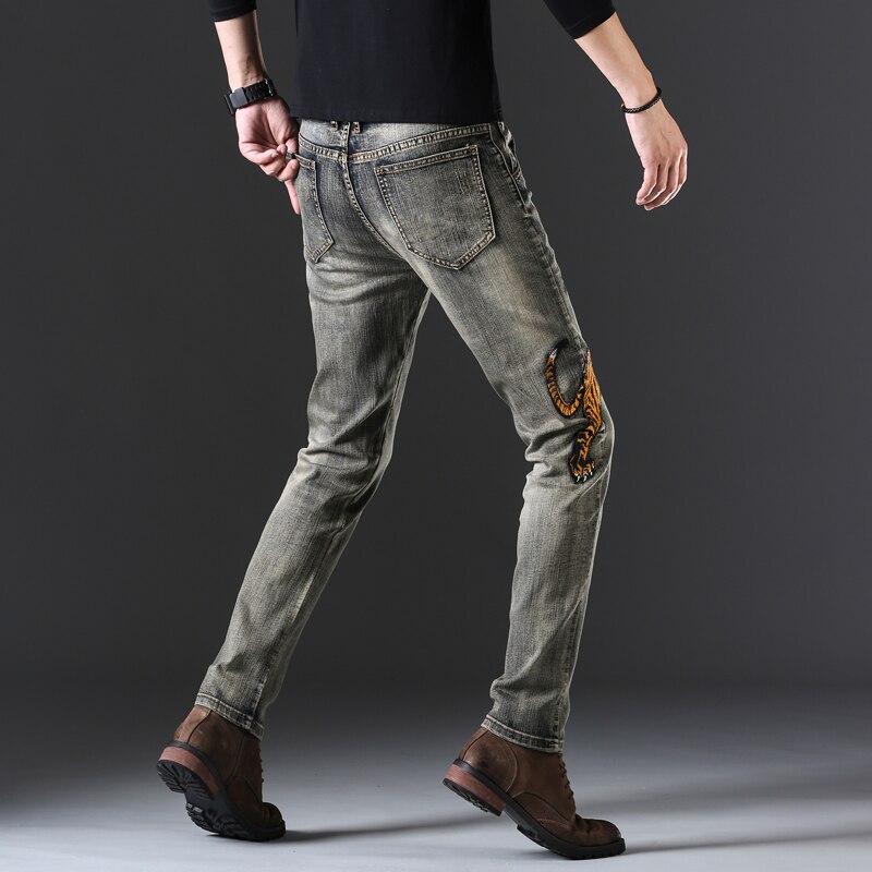 Pantalones vaqueros con bordado de tigre para hombre, Jeans largos rasgados de corte Slim, Vintage, azul