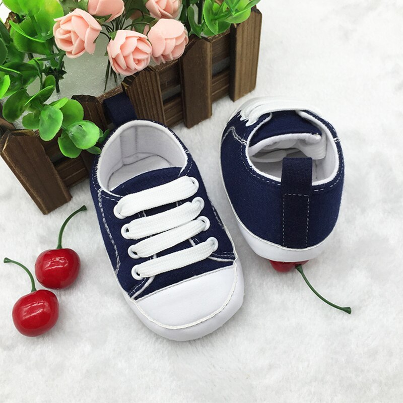 Sapatos de berço de lona sólida sapatos confortáveis doces para o bebê sapatos bonitos mini sapatos de bebê zapatillas deportivas bebe 30st27
