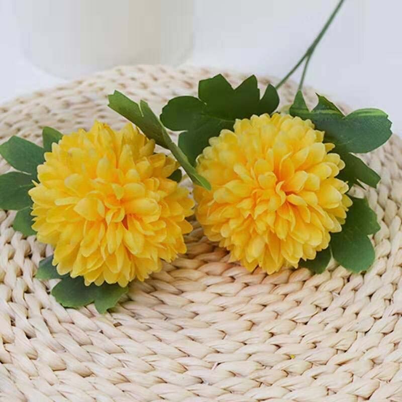 2 hoofden Kleine Hortensia Chrysant boeket Bloemen Valentijnsdag Nep Bloem Bal voor Home Decor Kunstmatige Bloemen: Geel