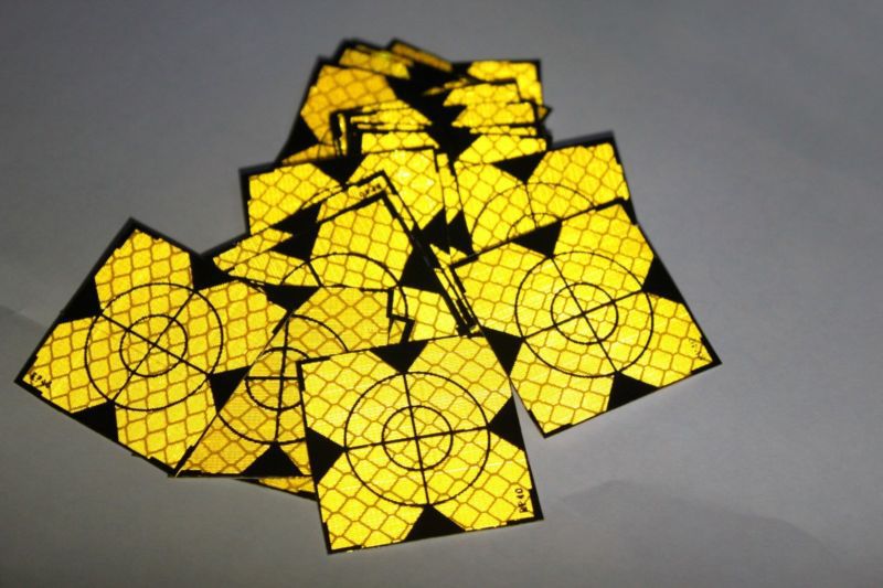 100pcs Yellow Reflector Sheet 40 x 40mm Reflective Tape Target for Total Station