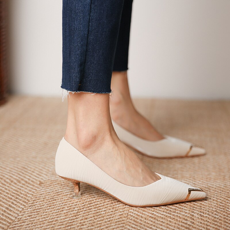 Escarpins à talons hauts pointus pour femmes, chaussures à la , décoration en V en métal, élégantes, collection printemps-été