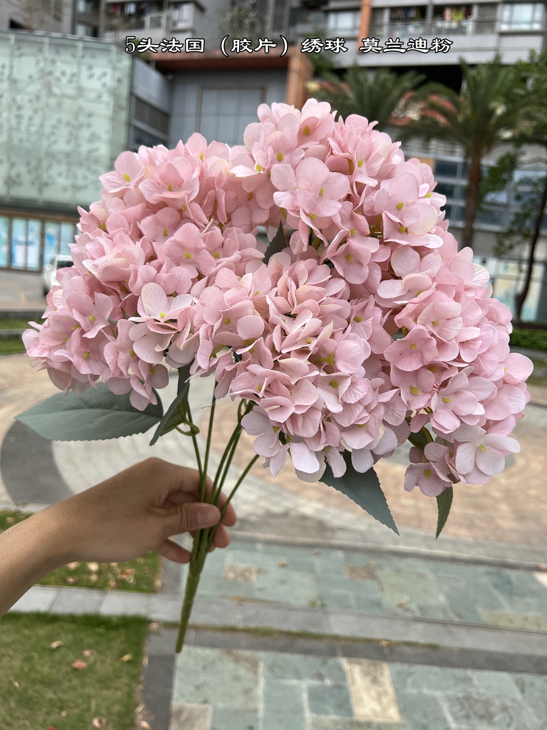 Decoración de boda, rosa polvoriento, rubor, café ligero desnudo, arroz, rosa artificial blanca, fila de flores, guía de camino, flor,: Plata