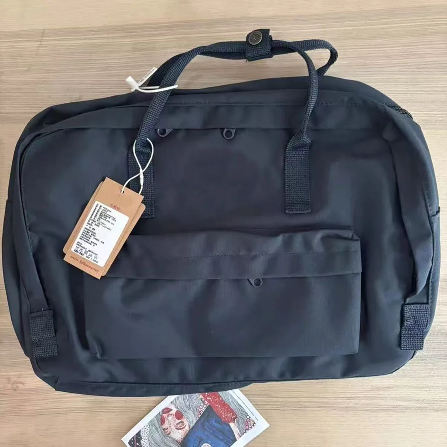 Travel Bags 30L Swedish Shoulder Backpack Large Capacity Fitness Multi functional Waterproof Travelling Desinger Laptop Bag: WHITE