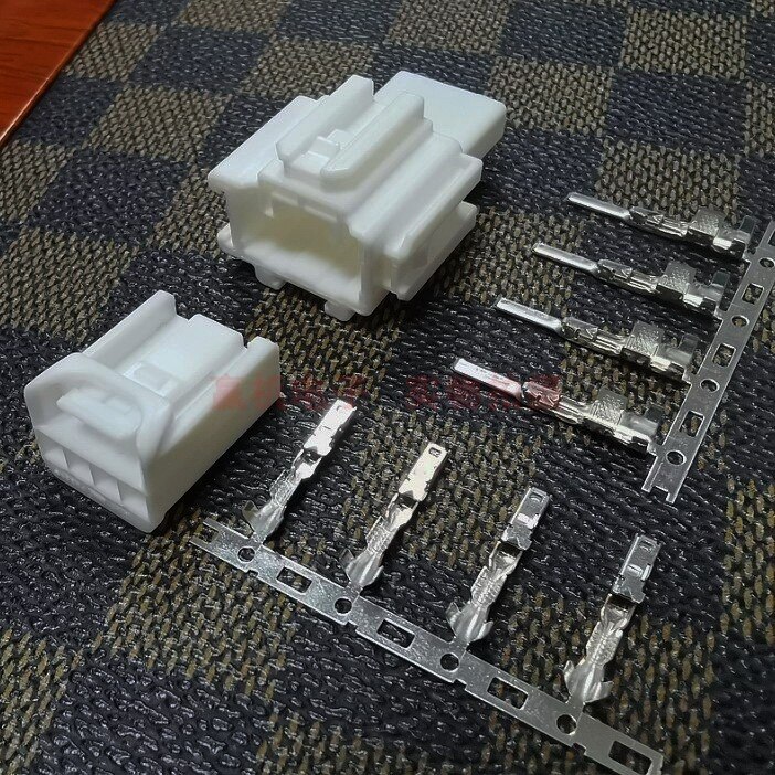 4PIN for Mazda hairspring heating connector for Honda CRV fuse box cable wire line