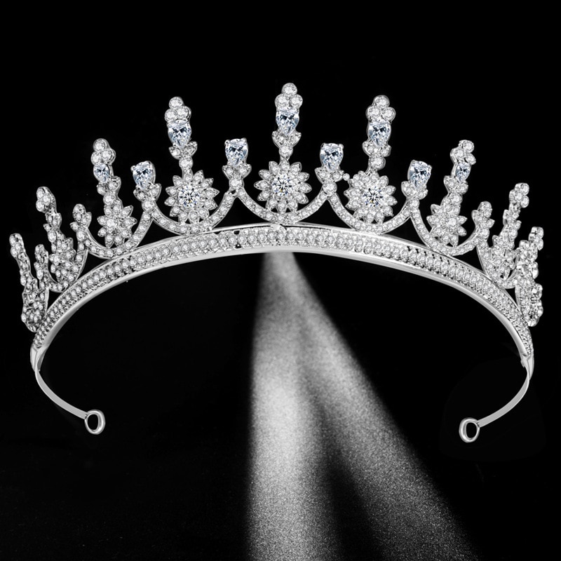 Luxe Zilver Kleur Crystal Flower Bridal Tiara Cubic Zirkoon Crown Rhinestone Pageant Diadeem Hoofdband Bruiloft Haar Accessoires