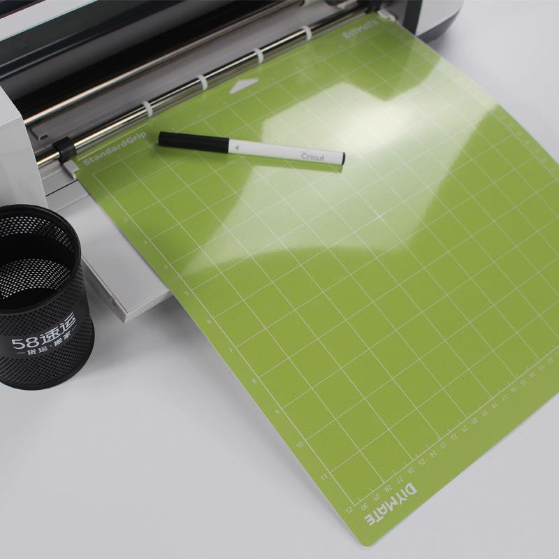 2022 3pcs/lot Mixed Color Engraving Machine Base Plate Cutting Mat For Cricut/cameo 4 With Adhesive Pvc Cutting Mats