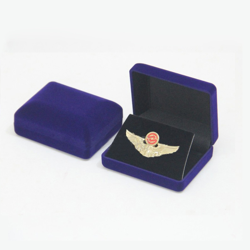Fine Badge Medal Packaging Box Flocking Commemorative Coin Collection Organizer Jewelry Brooch Storage School Emblem Holder Case: Pure Gold Color
