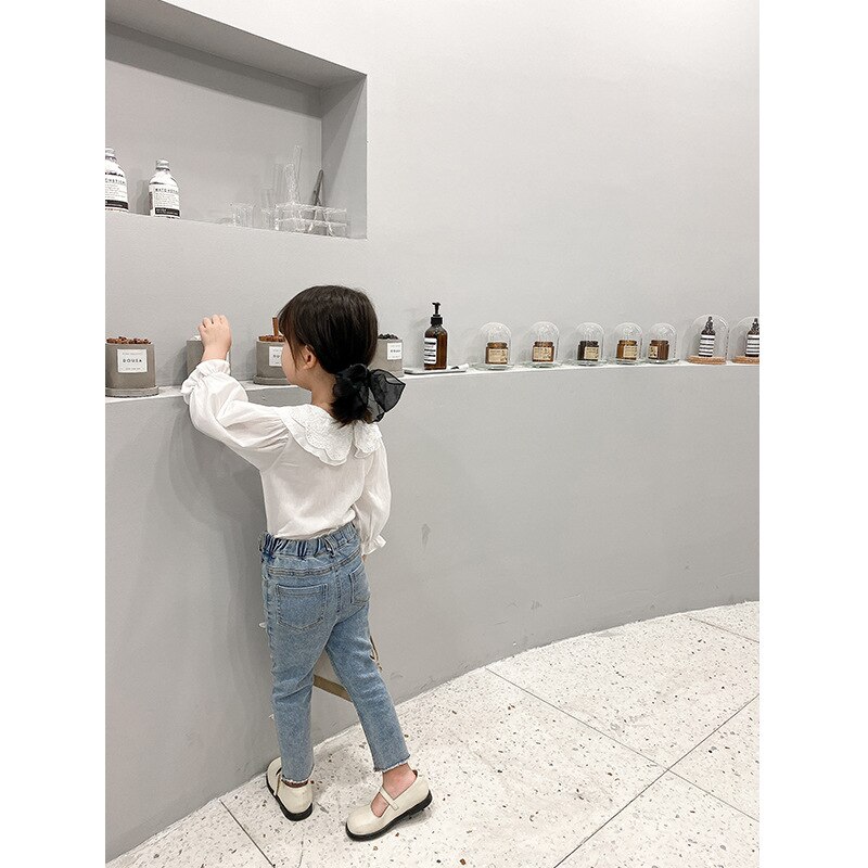 Camisa blanca pura de para chicas otoño contrajo la nueva camisa suelta de manga de encaje camiseta para niños
