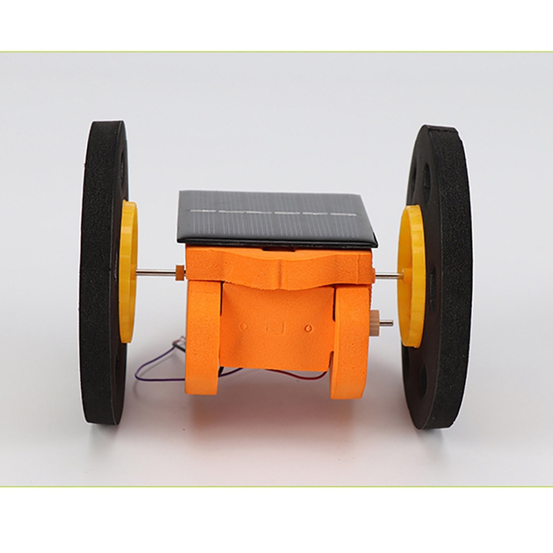 Diy-kleinserienproduktion: erfundenes solarauto – wissenschaft und umweltschutz – physikexperiment – handarbeit von schülern