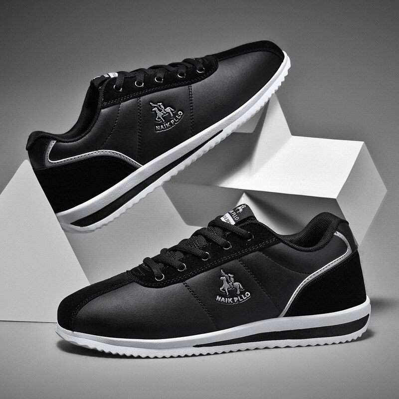 Men's Golf Shoes Blue and White Brand Men's Coach Sports Walking Shoes Lightweight and Comfortable Golf Sneakers