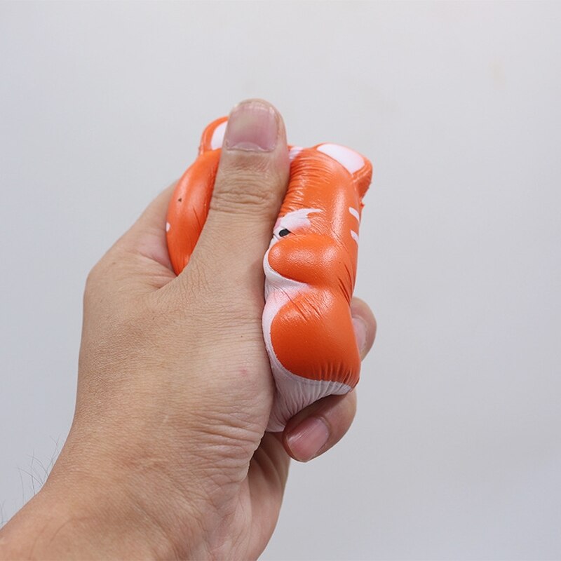 Leuke, zachte, bloeiende hamster met pompon, langzaam rijzende anti-stress speelgoed voor kinderen