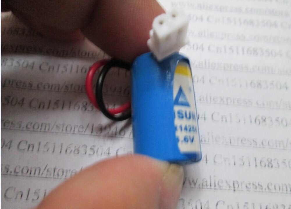 lithium battery ER14250 lithium battery 14250 1/2AA 3.6V PLC CNC Industrial Li-ion battery batterise with plug