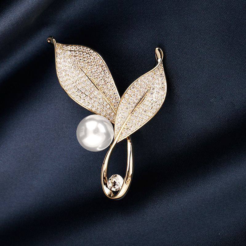 Broches delicados de hojas de árbol para mujer, alfileres Vintage con diamantes de imitación de cristal, camisas, trajes, broche de solapa, Pin, insignia de Collar Retro, joyería: Color amarillo dorado claro