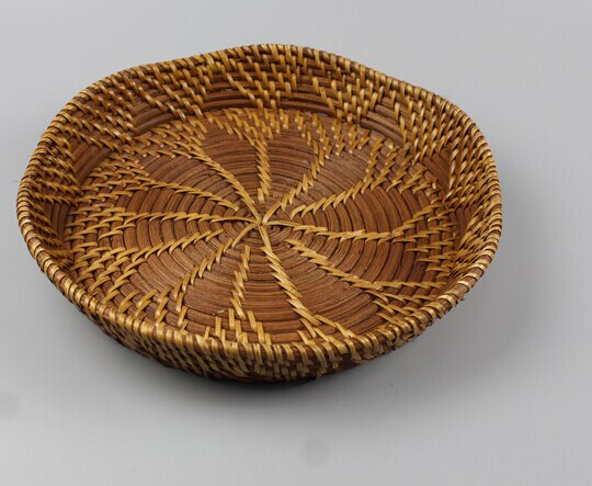 Fine finish exquite handwork Pizza dishes wickerwork plates willow crafts kitchen storage box basket yellow dishes fruit tray