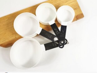 8 Pieces Plastic Measuring Cups and Spoons Set, Measure Cups with Stainless Steel Handle for Dry or Liquid Ingredient: White cup (4pcs)