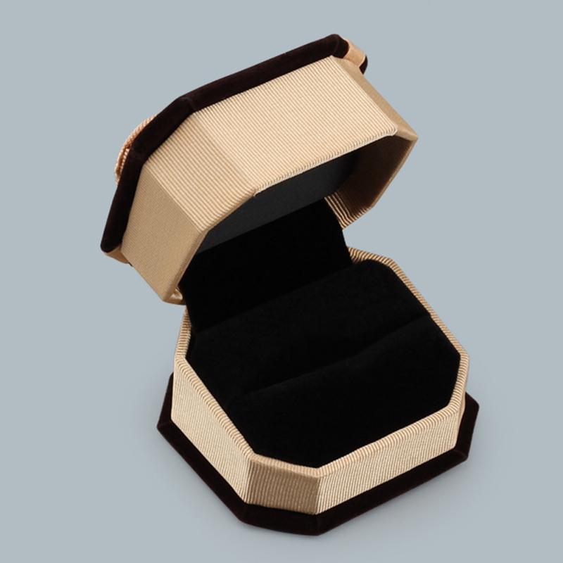 LED Light Wedding Ring Box Holder Marriage Organizer Heart Shape Display Velvet Ring Box Wedding Proposal Jewelry Storage