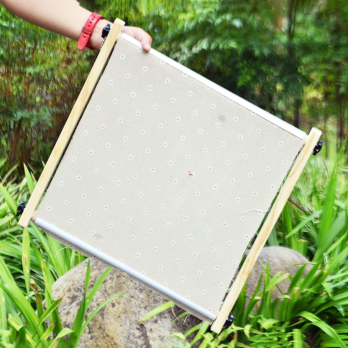 1 Set Square Wooden Embroidery Shelf Adjustable Handheld Embroidery Solid Wood Cross Stitch Frame with Cross Stitch Accessories