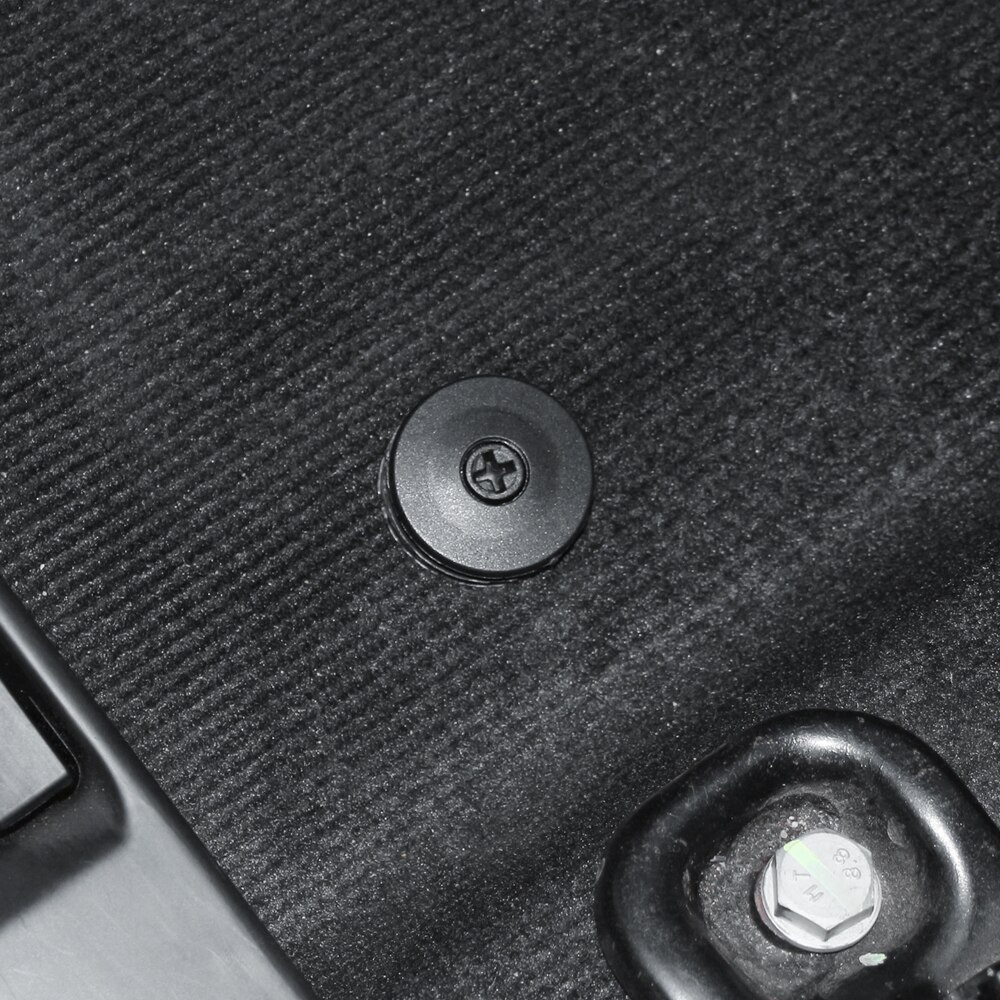 4pcs Universal Car Carpet Floor Mat Clips Fastener Clamps For Nissan X-TRAIL Qashqai Skoda Octavia Renault Clio Ford Focus