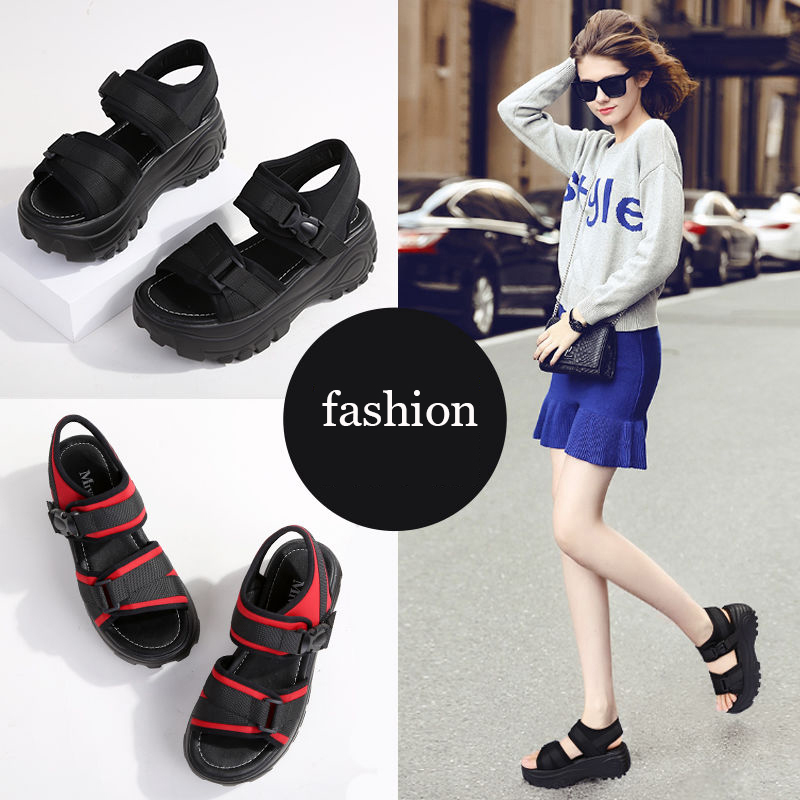 Zomerse dikke sleehak sandalen met plateauzool voor dames, cool strand, bijpassende sportschoenen met gesp, open teen, plat, buiten, zwart